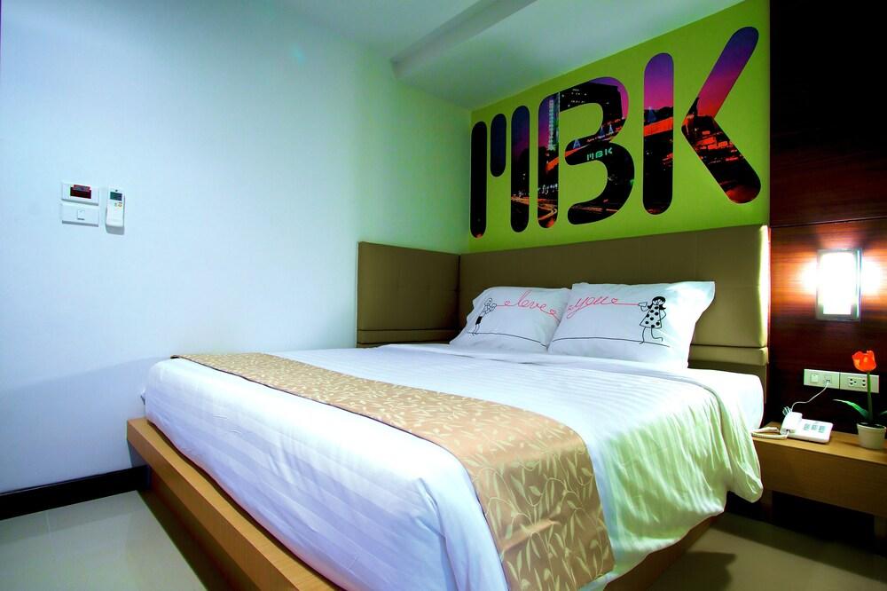 Ds67 Suites Bangkok Esterno foto