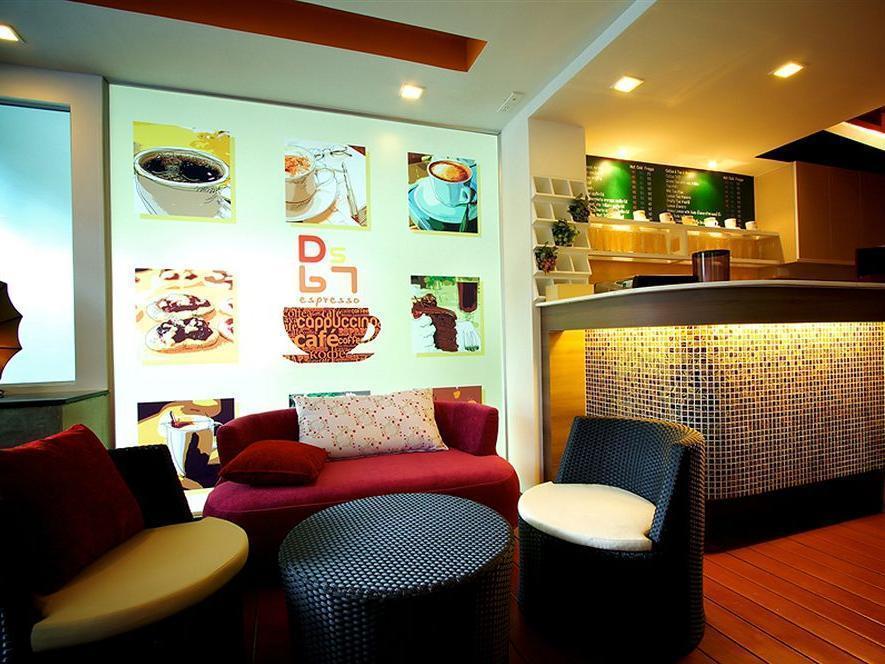 Ds67 Suites Bangkok Esterno foto